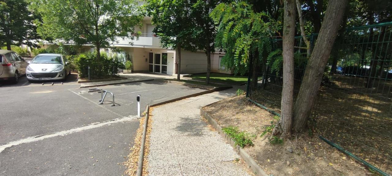 Design 3 bedrooms appartment, near Champs Elysees Nanterre Buitenkant foto
